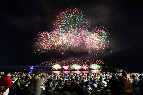 The 15th Busan Fireworks Festival [Source: Busan Culture & Tourism Festival Organizing Committee Gallery]