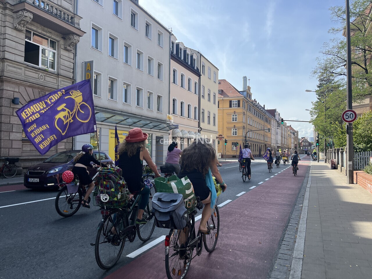 지난 9월 17일 독일의 에어랑엔에서 자전거 사용을 독려하는 환경 시위를 하고 있다. [강지원 기자]