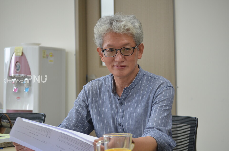 Kim Jae-Gyeong, chairman of the PNU Branch of the KIPU, met at the office of the KIPU on September 13th. [Jeong Da-Min, Reporter]
