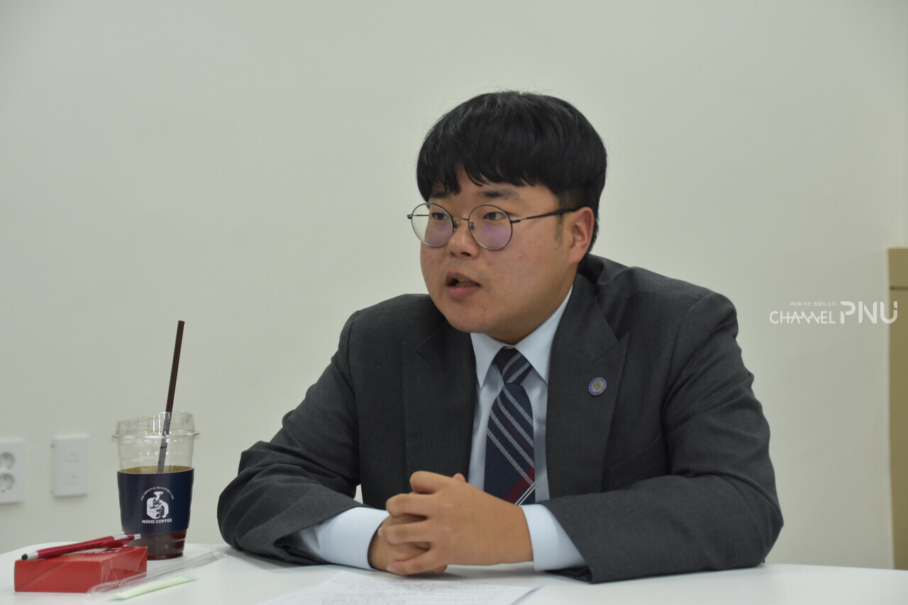 우리 대학 총학생회 김요섭(국어교육, 20) 총학생회장이 발언하고 있다. [최선우 기자]