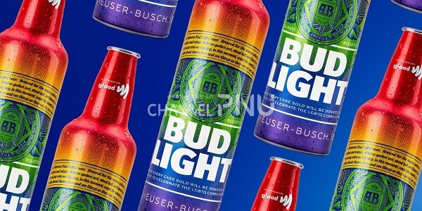 성소수자를 의미하는 무지개 무늬를 적용시킨 '버드라이트' 맥주 [출처: 버드와이저]