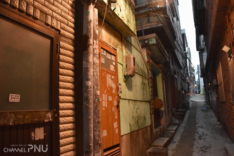 지난 10월 5일, 서금사5구역의 한 주택 골목. [오정린 기자]