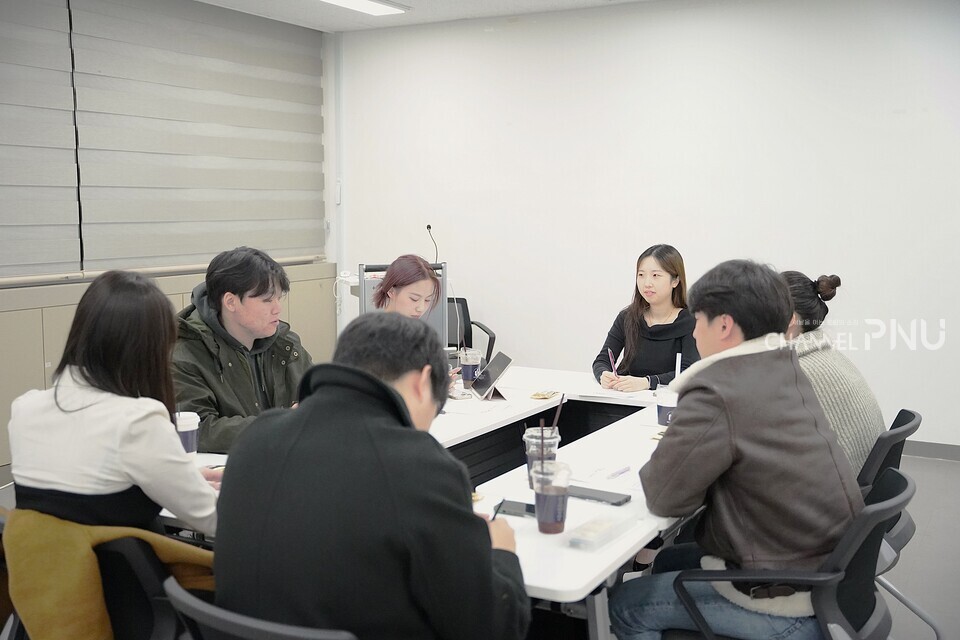 지난 11월 22일 우리 대학 문창회관에서 열린 간담회 현장. [전하은 기자]