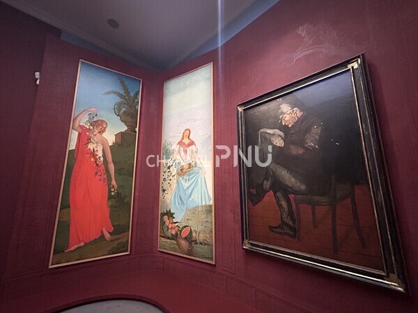 프랑스 엑상프로방스 지역에 위치한 그라네 박물관의 내부. 폴 세잔의 주요 작품 중 하나인 '사계절' 중 일부 그림이 걸려 있다. [서유정 기자]